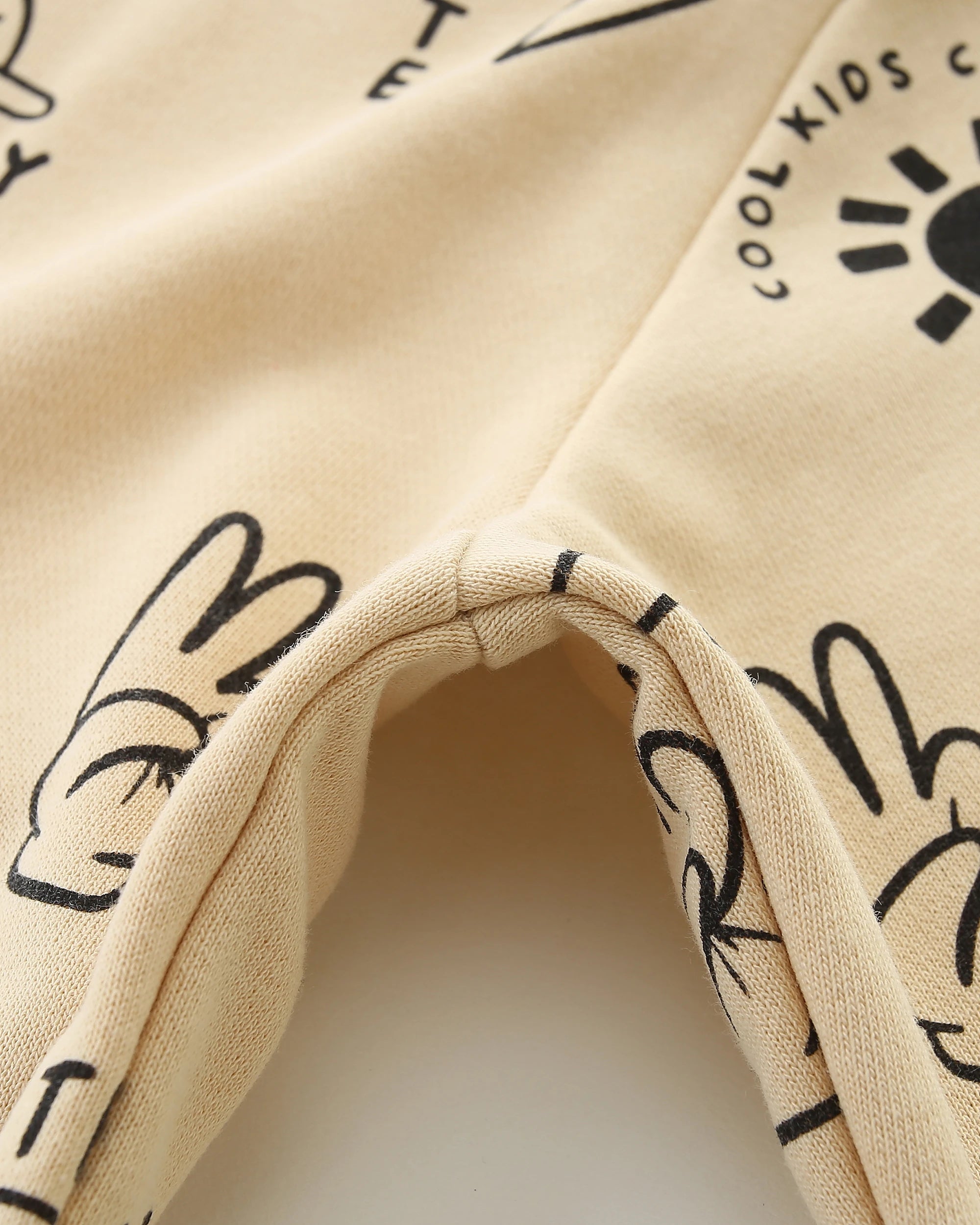 Boys' Hooded Sweatshirt for Autumn & Winter, Skin-Friendly & Durable, Suitable for Home & Outdoor Play